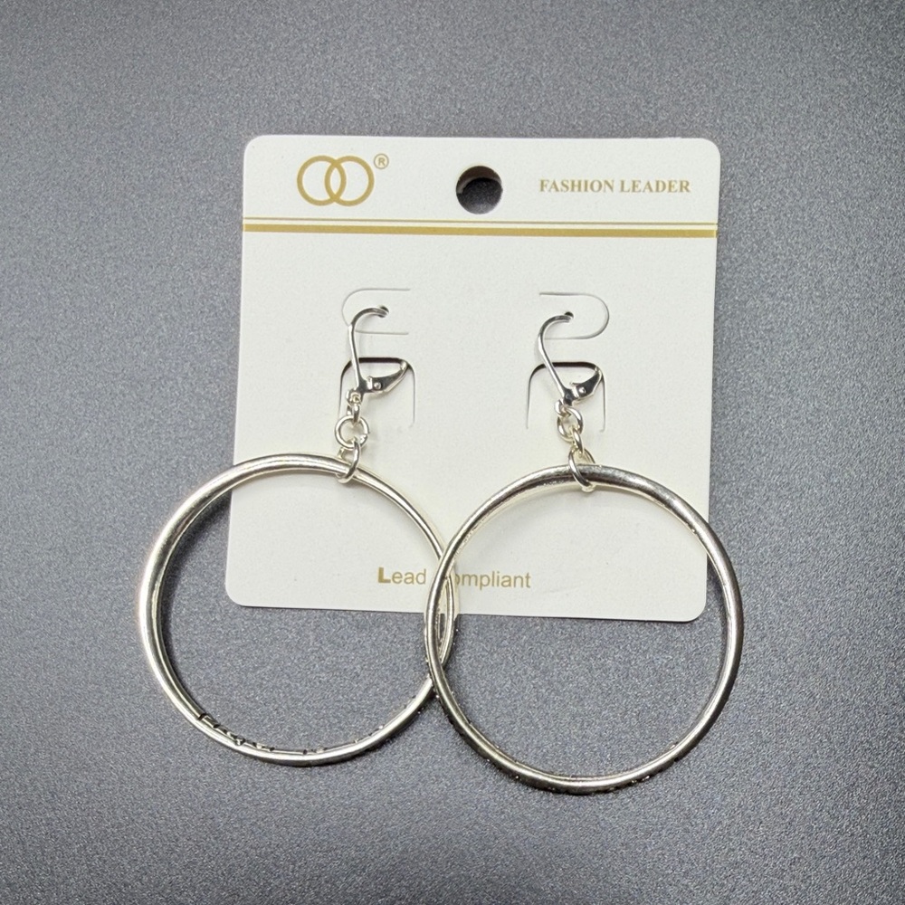 Rave Elegant Silver Hoop Earrings